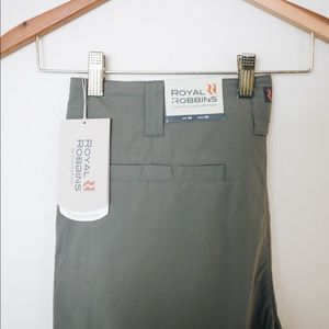 Brand new Men’s Royal Robbins outdoor pants